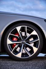 Audi RS4 Avant 2018 года (AU)